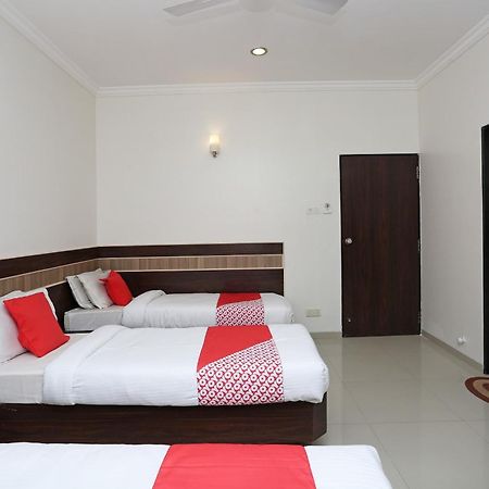 SPOT ON 10418 Hotel Sai Pancham Shirdi Exterior foto