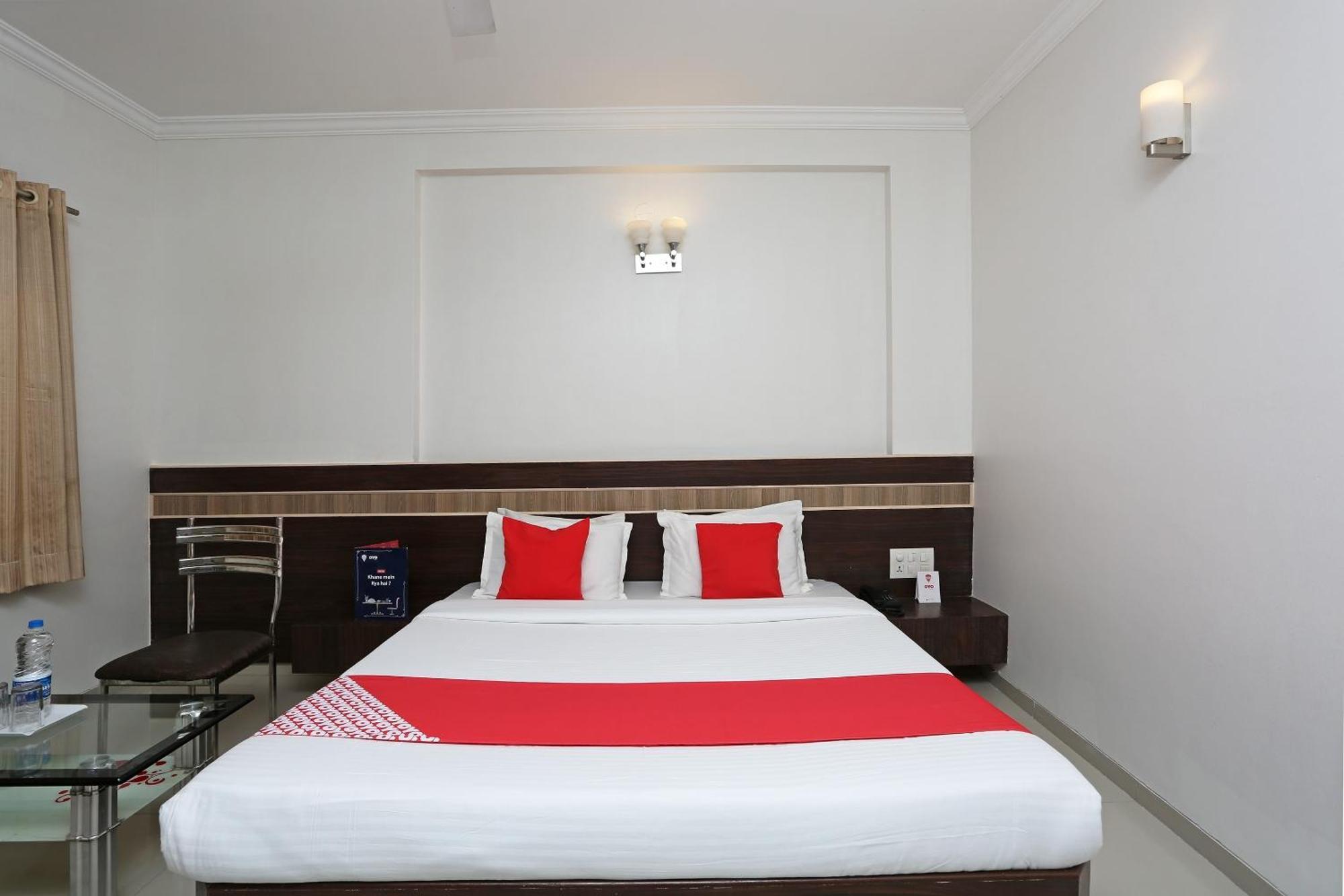 SPOT ON 10418 Hotel Sai Pancham Shirdi Exterior foto