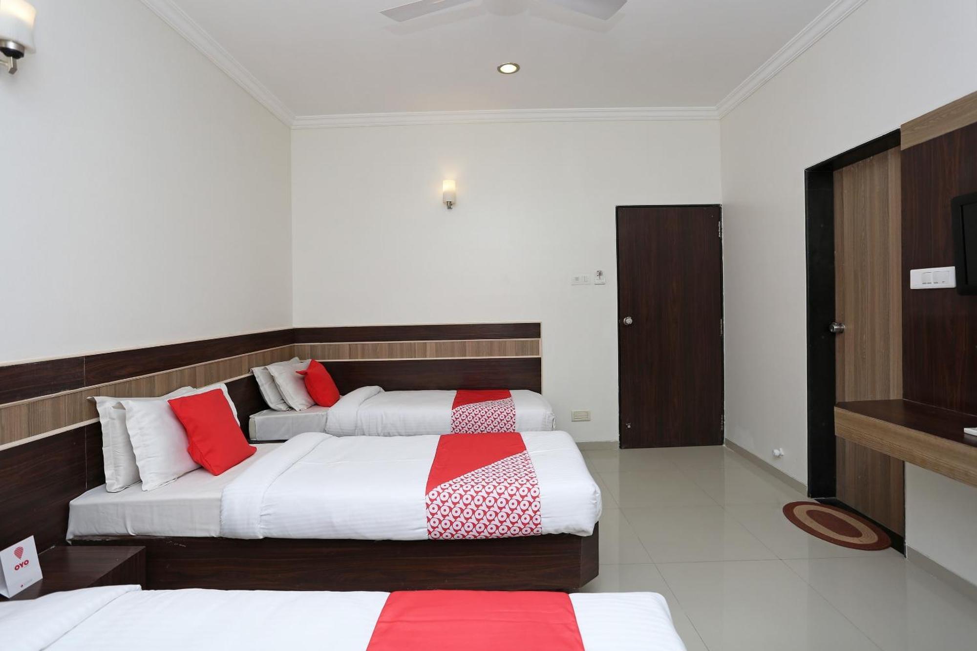 SPOT ON 10418 Hotel Sai Pancham Shirdi Exterior foto
