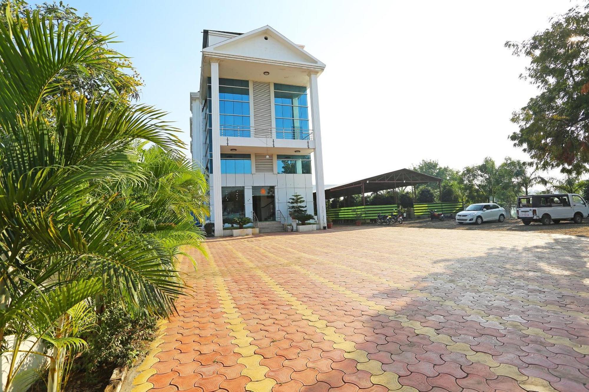 SPOT ON 10418 Hotel Sai Pancham Shirdi Exterior foto